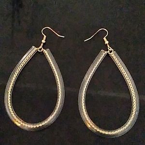 Teardrop earrings